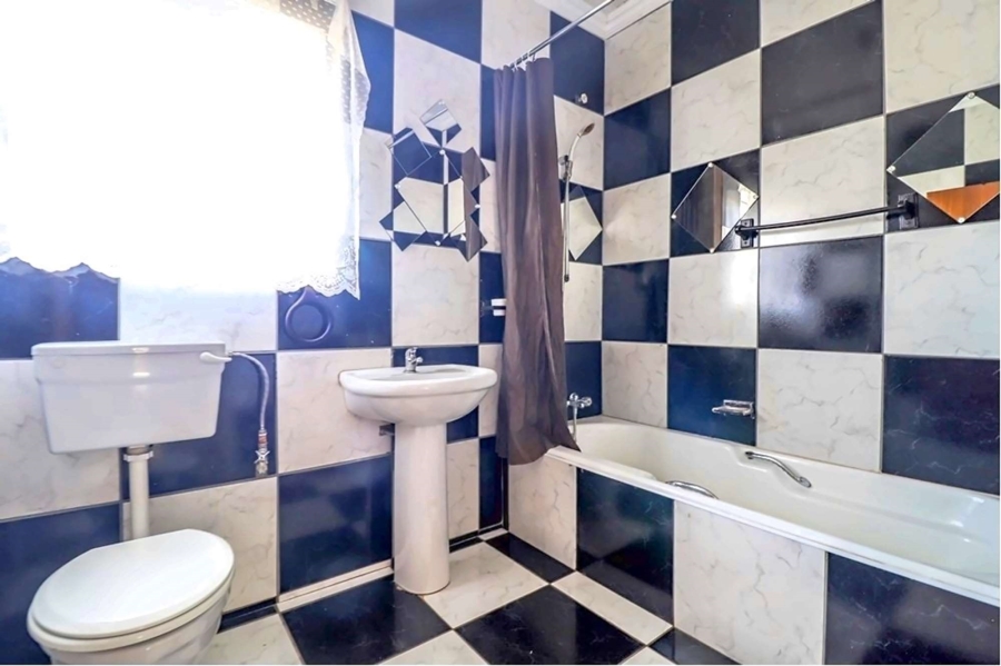 3 Bedroom Property for Sale in La Hoff North West